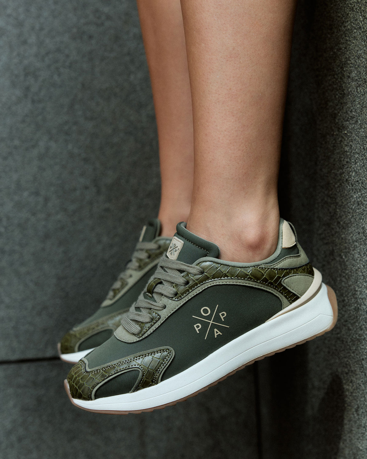 Zapatilla Kaki de Mujer Blake
