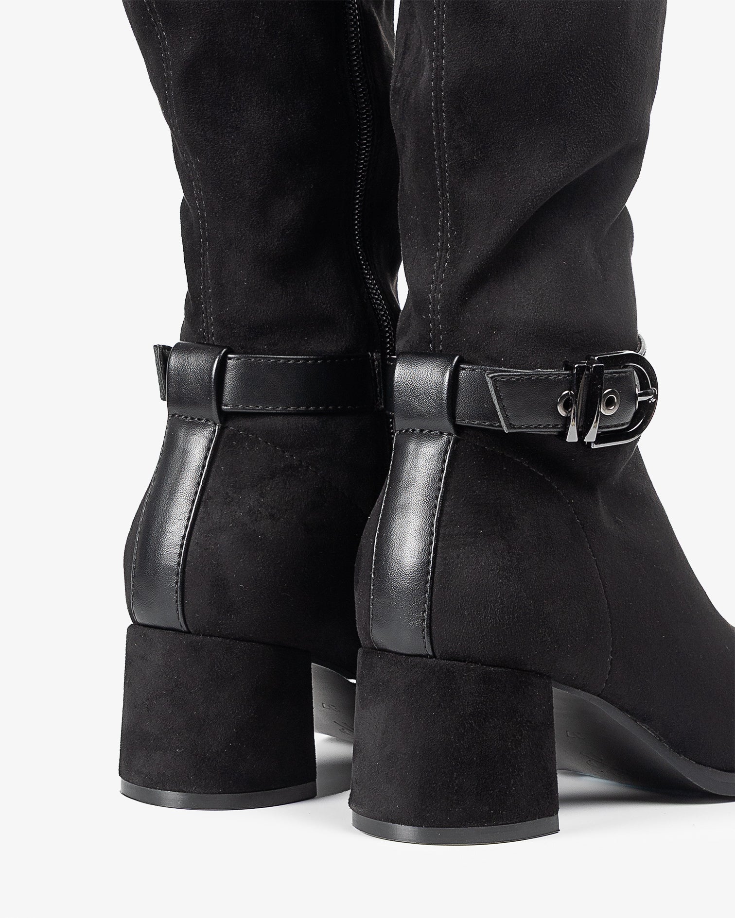 Bota Alta de Antelina Negra Flare