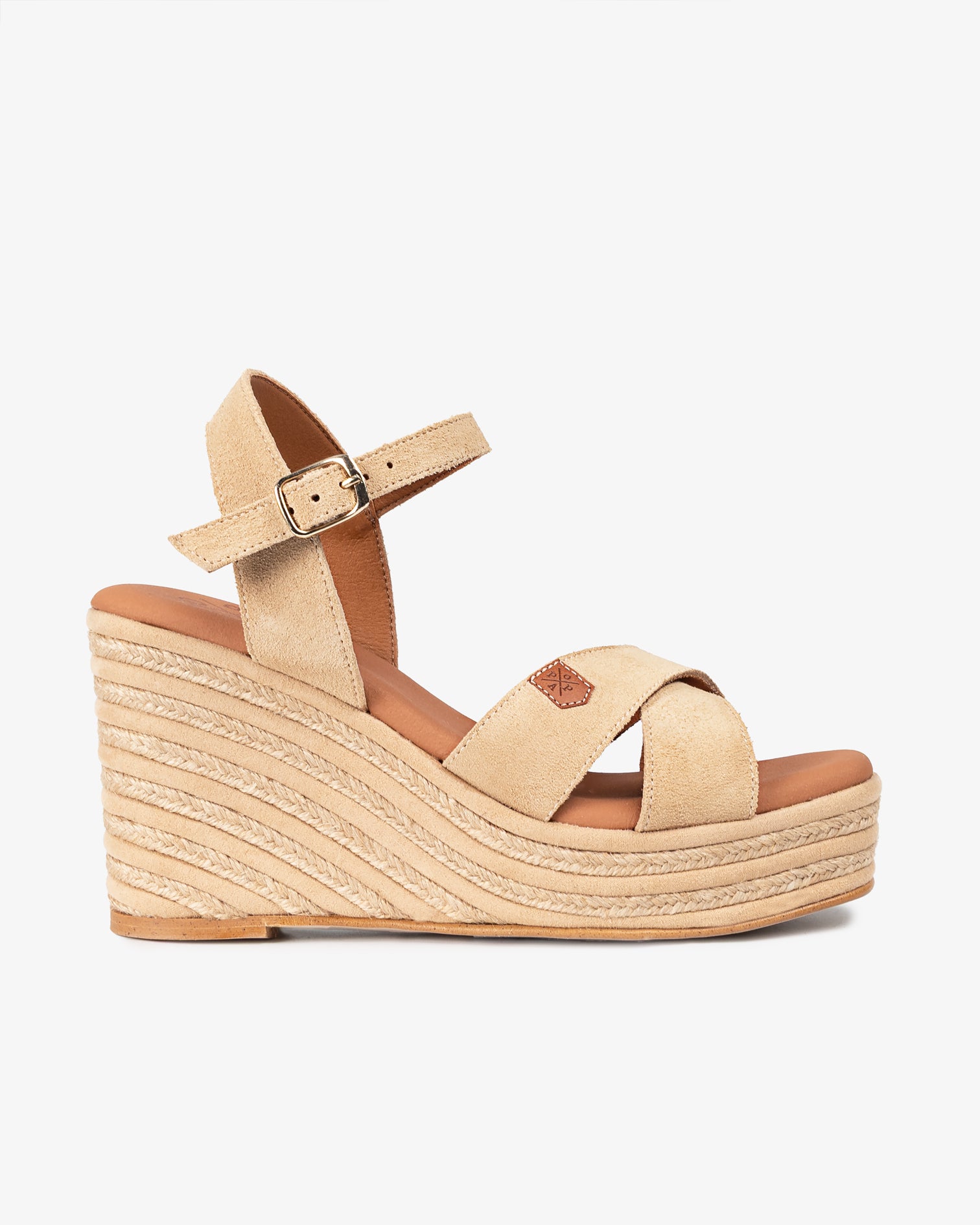 Cuña Alta Juicy Serraje Beige con hebilla 35