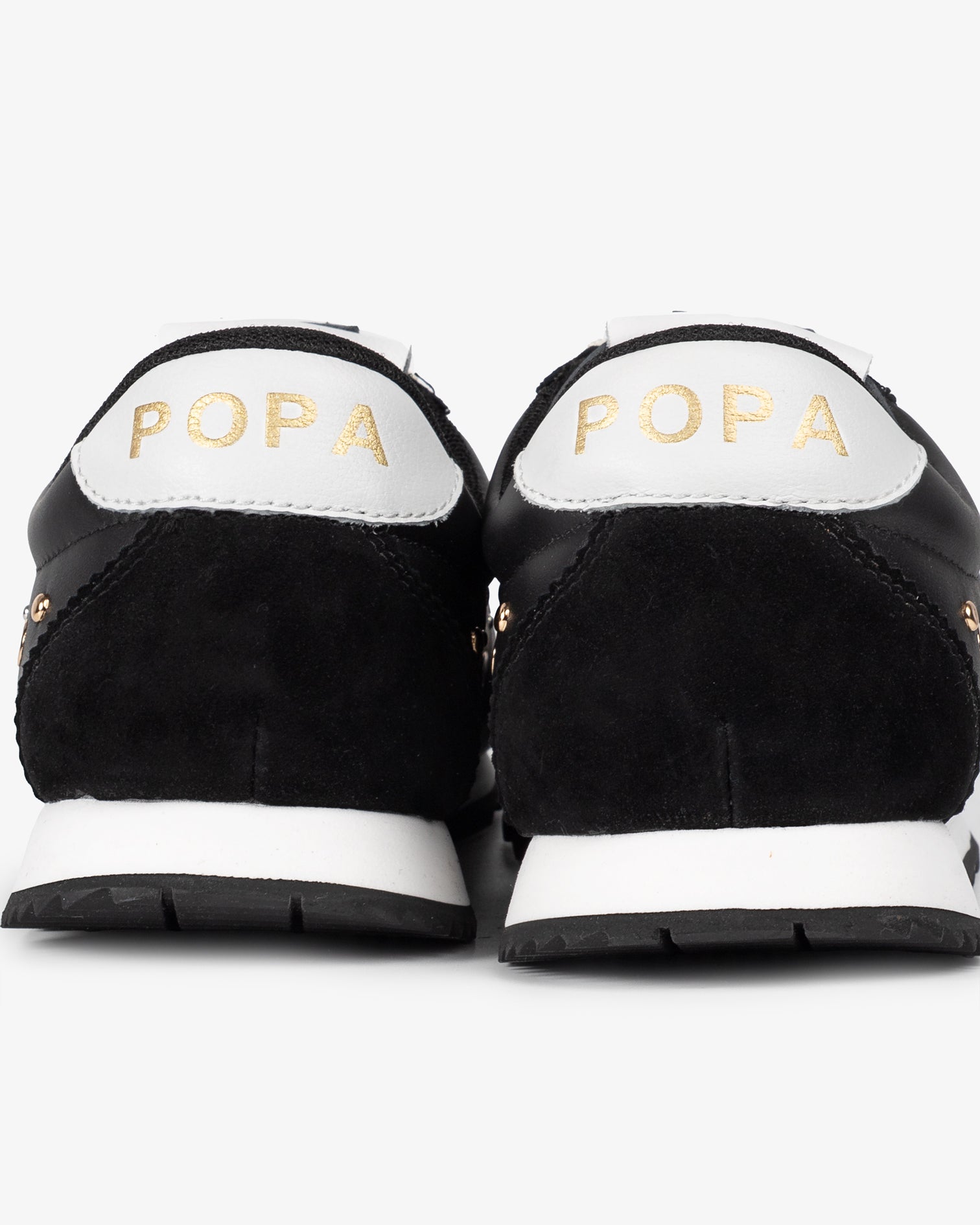 Zapatilla Inara Tachuelas Negro