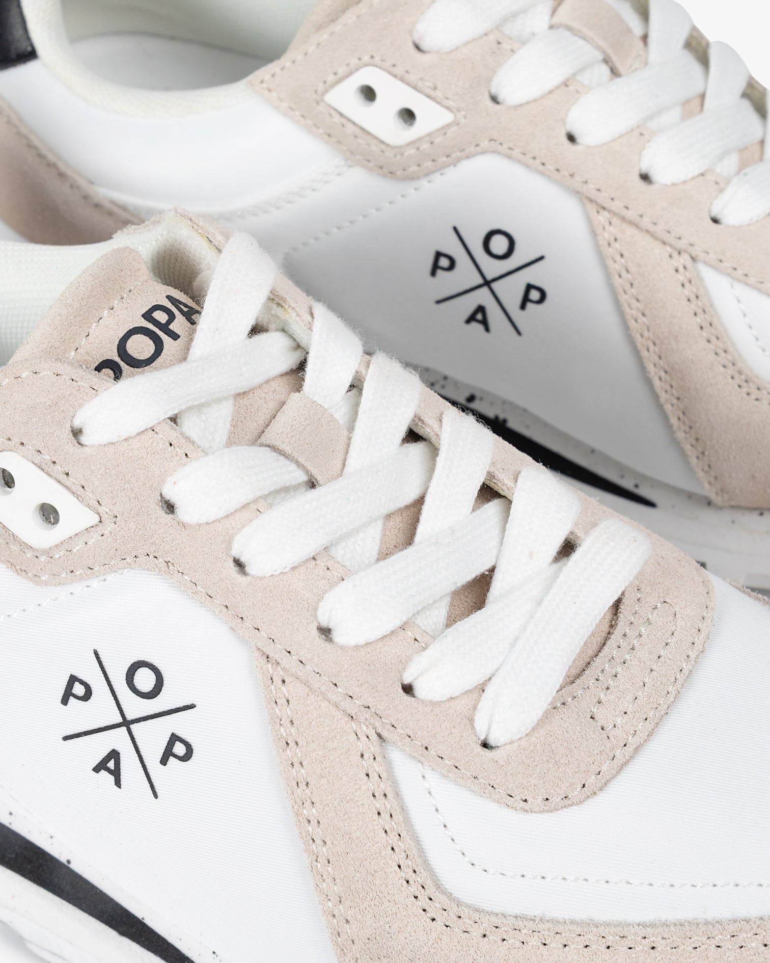 Zapatilla Blake Nylon Beig y Blanco
