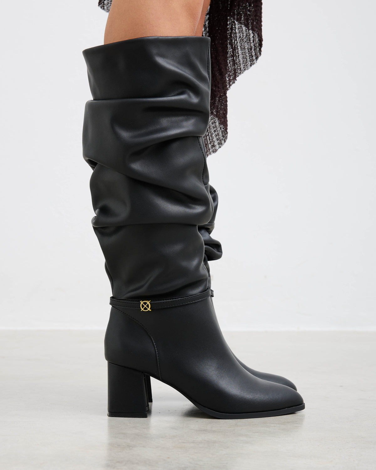 Bota Negra de Mujer Kanazawai