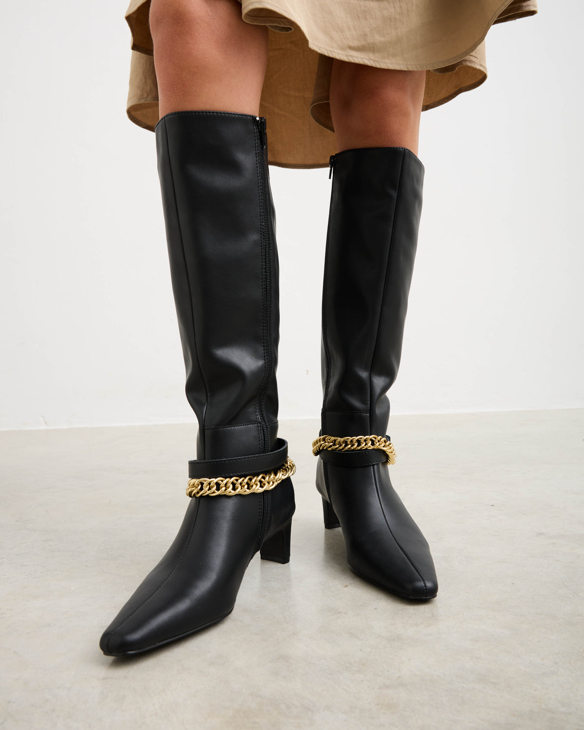 Bota Negra de Mujer Leiva