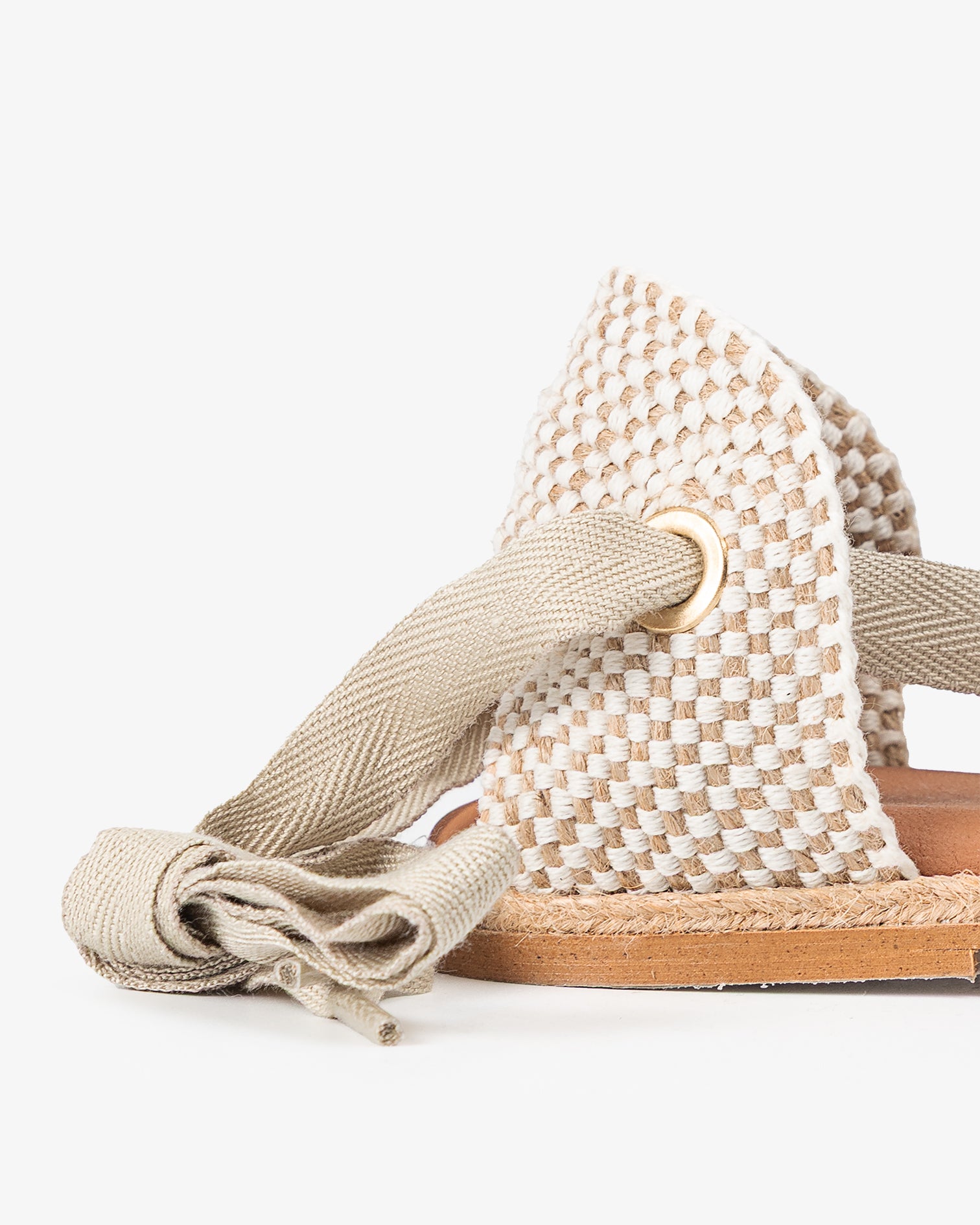 Menorquina Plana Beige Capri Flecos