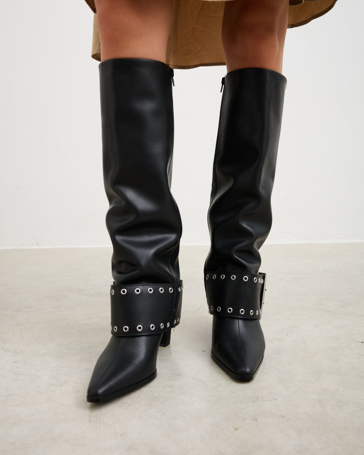 Bota Negra de Mujer Stone