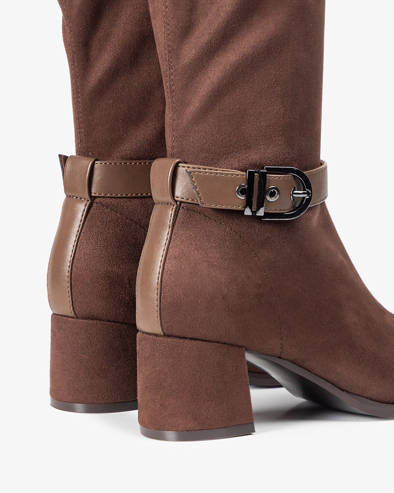 Bota Alta de Antelina Marrón Flare