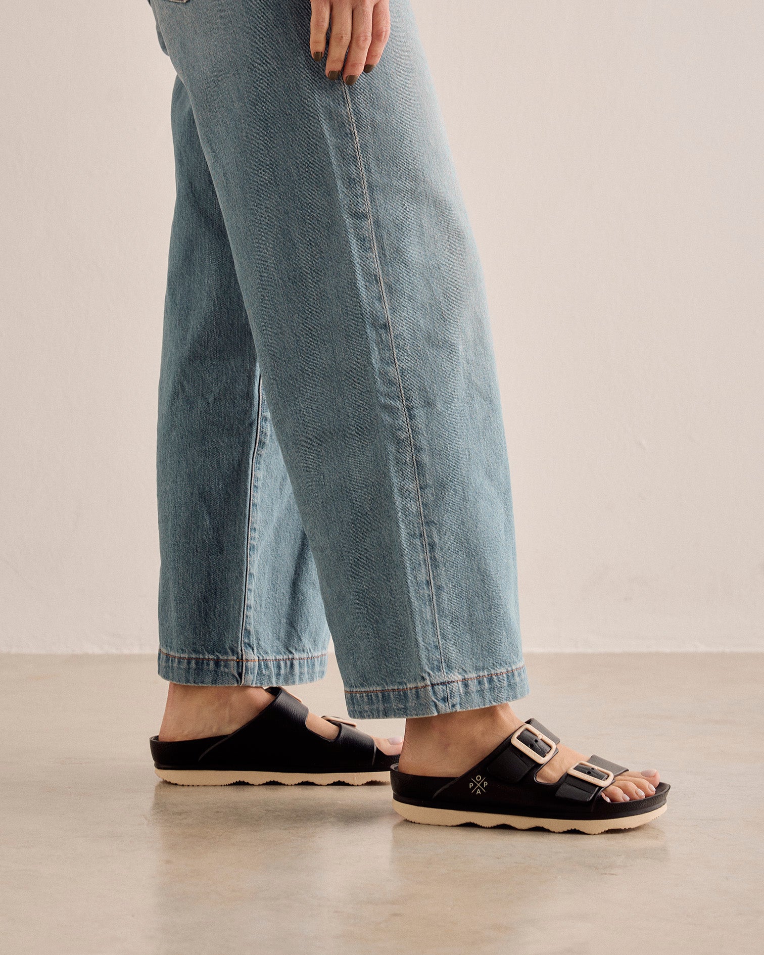 Chanclas de Agua Mujer Aqua Buye Negro