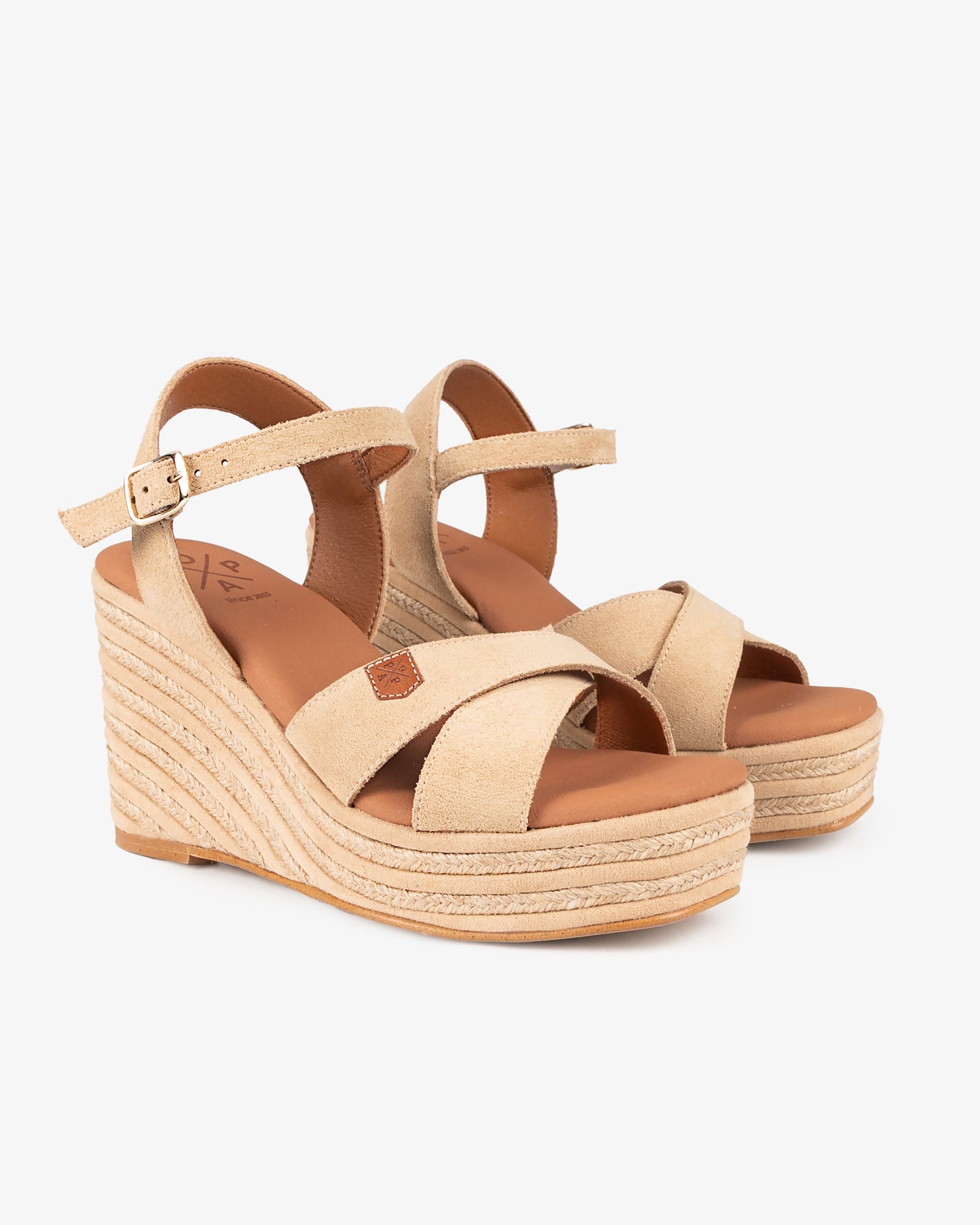Cuña Alta Juicy Serraje Beige con hebilla 35