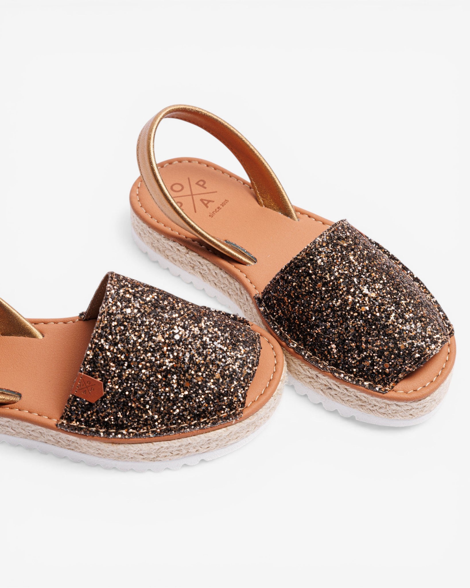 Menorquina Plataforma Saona Glitter Negro